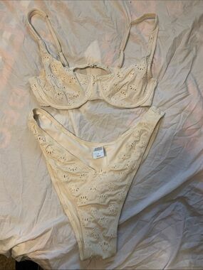 wild fable Cream Eyelet Underwire Bikini Set